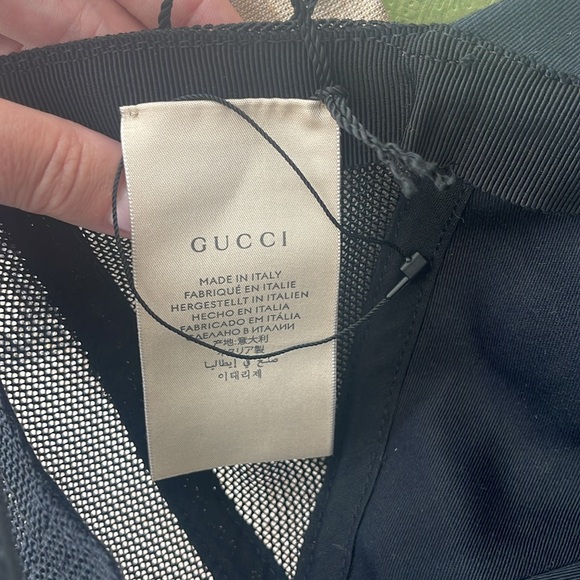 $795 New Authentic GUCCI Embroidered Logo Baseball Cap Black, Red Logo sz Large - Picture 9 of 15